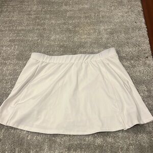 NEVER WORN WHITE TENNIS SKIRT